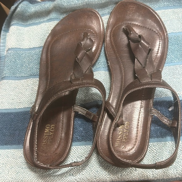 Size 9 dark brown Target Mossimo pull on shoe - Picture 1 of 5